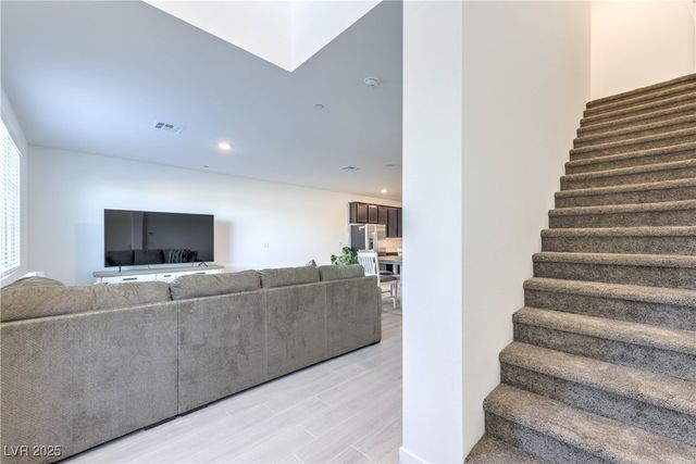 268 Walsh Peak Avenue, Henderson, NV 89015