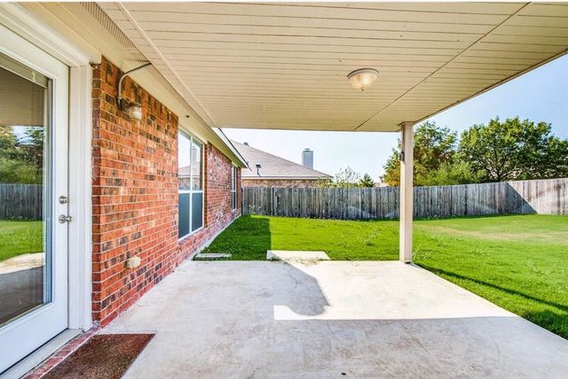 6930 Misty Meadow Lane, Arlington, TX 76002