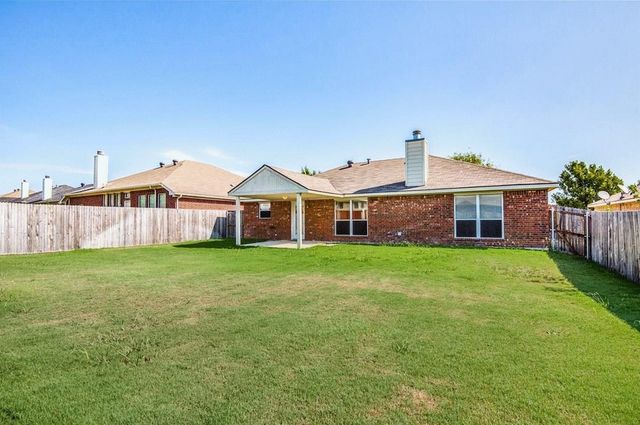 6930 Misty Meadow Lane, Arlington, TX 76002