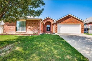 6930 Misty Meadow Lane, Arlington, TX 76002