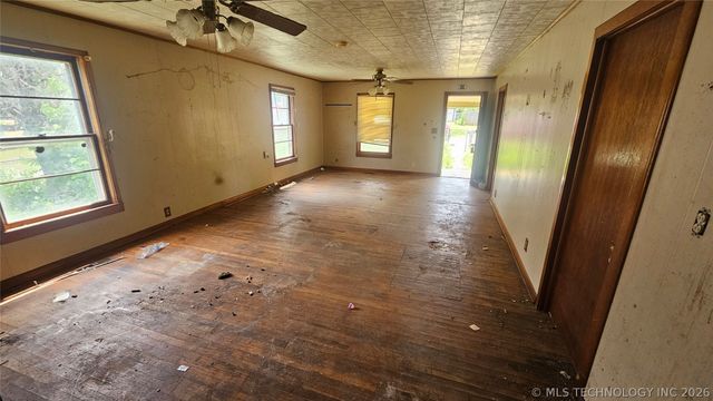 401 N Vine Avenue, Cleveland, OK 74020