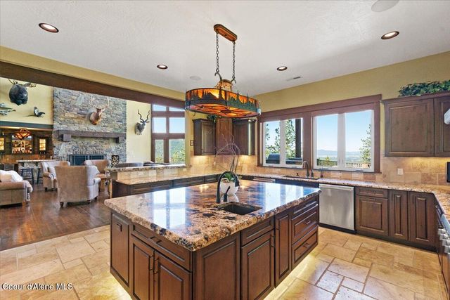 916 S ORION RD, Coeur D'alene, ID 83814