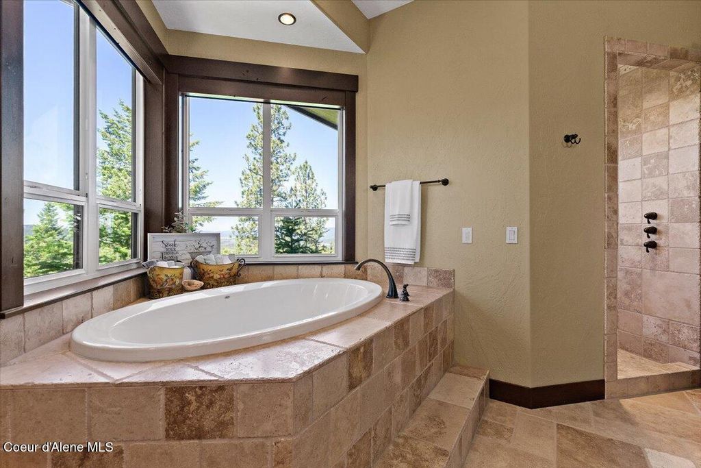 916 S ORION RD, Coeur d'Alene, ID 83814 photo 32