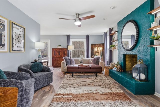 7018 Franklin Road, Seven Fields Boro, PA 16046