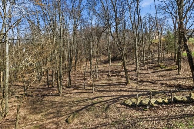 7018 Franklin Road, Seven Fields Boro, PA 16046