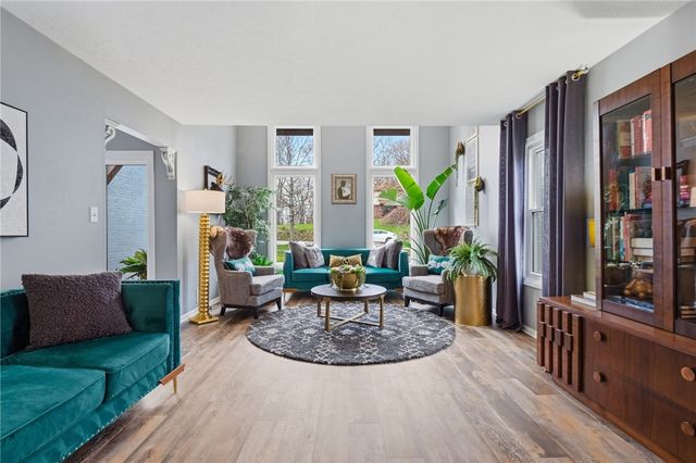 7018 Franklin Road, Seven Fields Boro, PA 16046