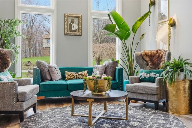 7018 Franklin Road, Seven Fields Boro, PA 16046