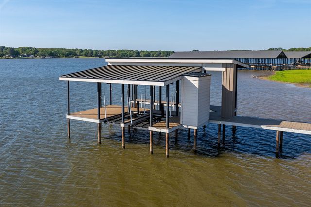 7026 Lakeshore Way, Malakoff, TX 75148