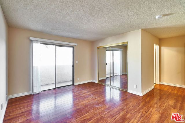 820 S St Andrews Place 203, Los Angeles, CA 90005