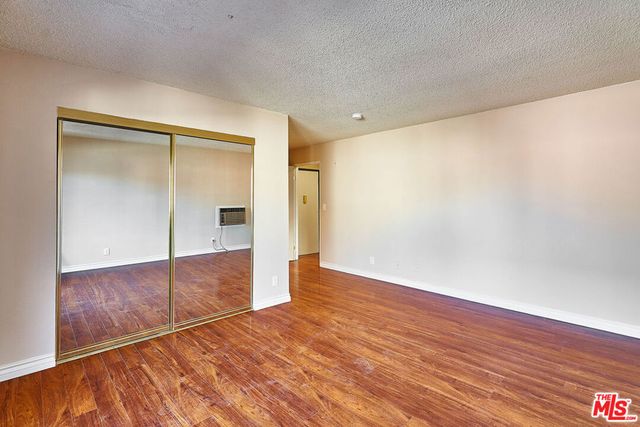 820 S St Andrews Place 203, Los Angeles, CA 90005