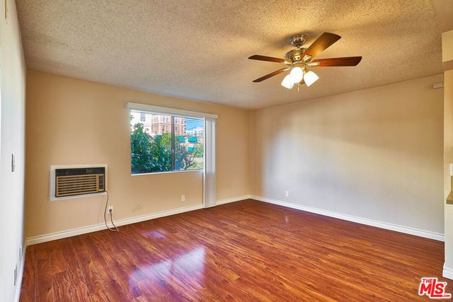 820 S St Andrews Place 203, Los Angeles, CA 90005