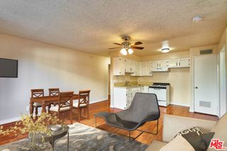 820 S St Andrews Place 203, Los Angeles, CA 90005