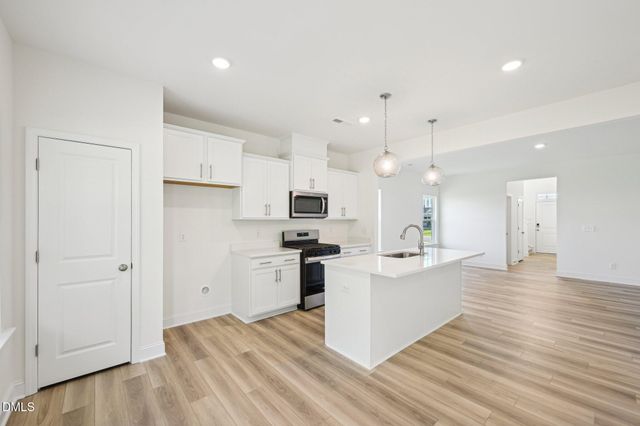 1537 Briar Brook Lane, Zebulon, NC 27597