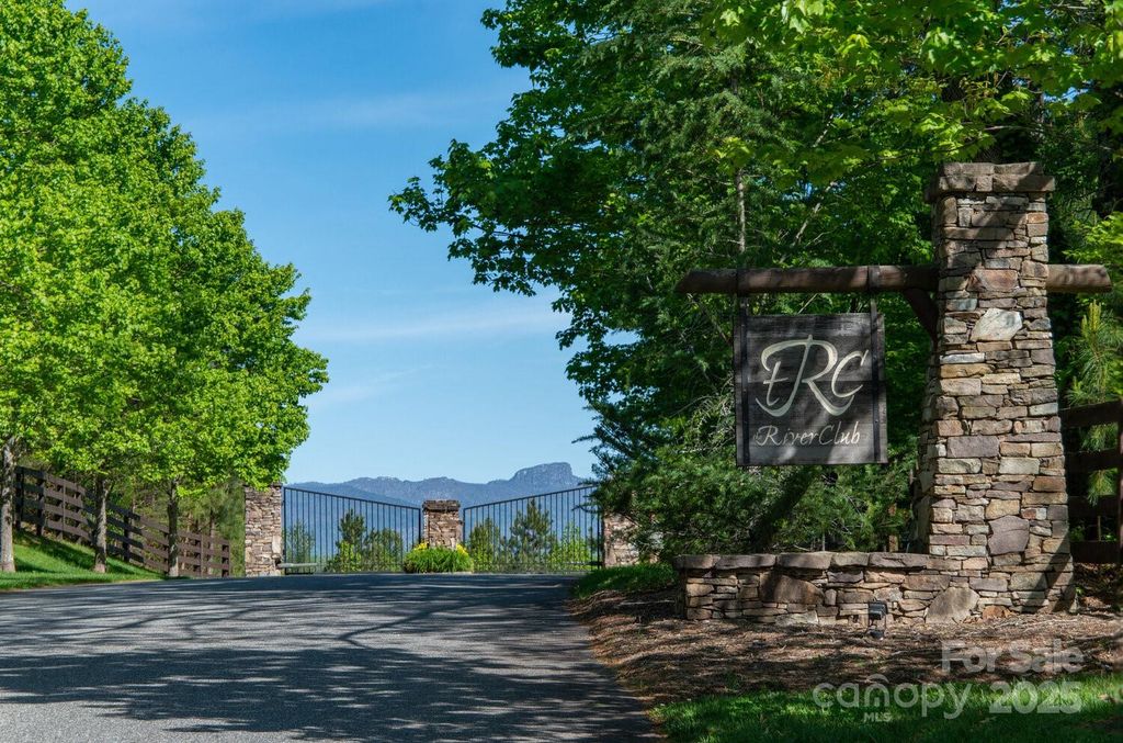 2086 Paddock Circle, Morganton, NC 28655