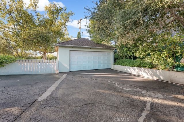 645 Woodbury, Glendale, CA 91206