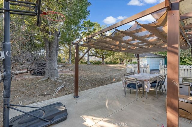 645 Woodbury, Glendale, CA 91206