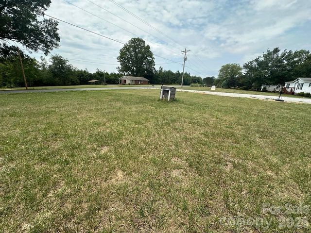 5100 Flay Road, Lincolnton, NC 28092