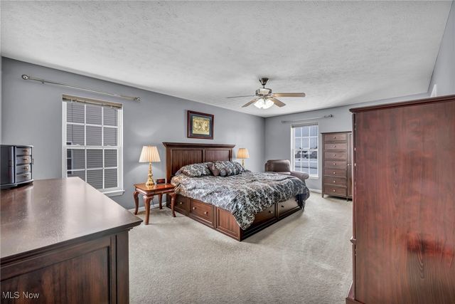 6245 W Breezeway Drive, North Ridgeville, OH 44039