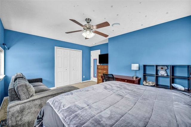 6245 W Breezeway Drive, North Ridgeville, OH 44039