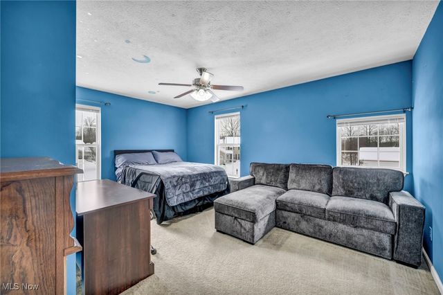 6245 W Breezeway Drive, North Ridgeville, OH 44039