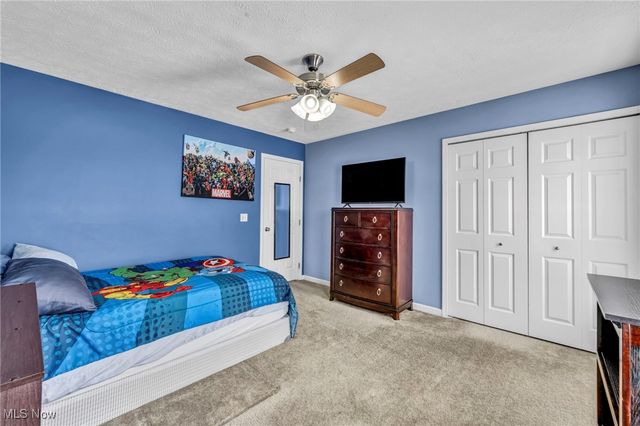 6245 W Breezeway Drive, North Ridgeville, OH 44039