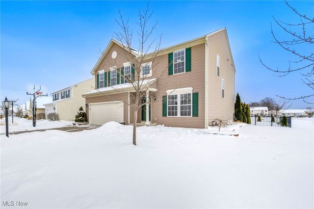 6245 W Breezeway Drive, North Ridgeville, OH 44039