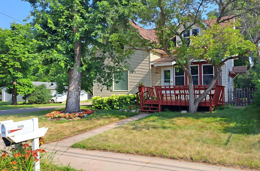 5426 145th Street N, Hugo, MN 55038