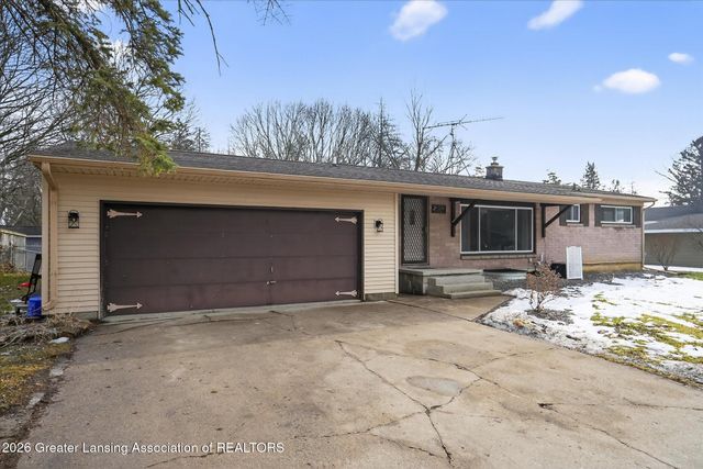 5816 Beuna Parkway, Haslett, MI 48840