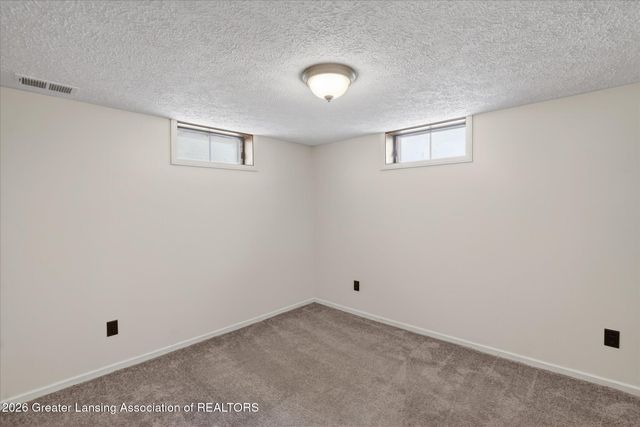 5816 Beuna Parkway, Haslett, MI 48840