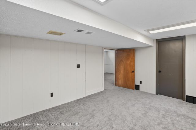 5816 Beuna Parkway, Haslett, MI 48840