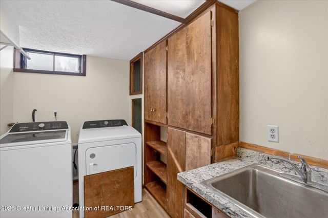 5816 Beuna Parkway, Haslett, MI 48840