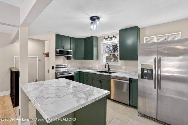 5816 Beuna Parkway, Haslett, MI 48840