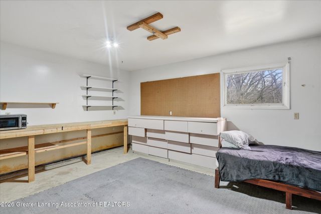 5816 Beuna Parkway, Haslett, MI 48840