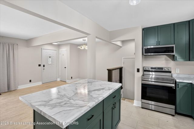 5816 Beuna Parkway, Haslett, MI 48840