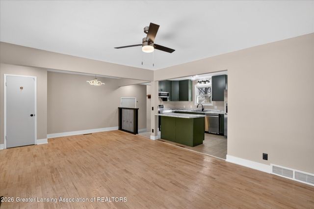 5816 Beuna Parkway, Haslett, MI 48840