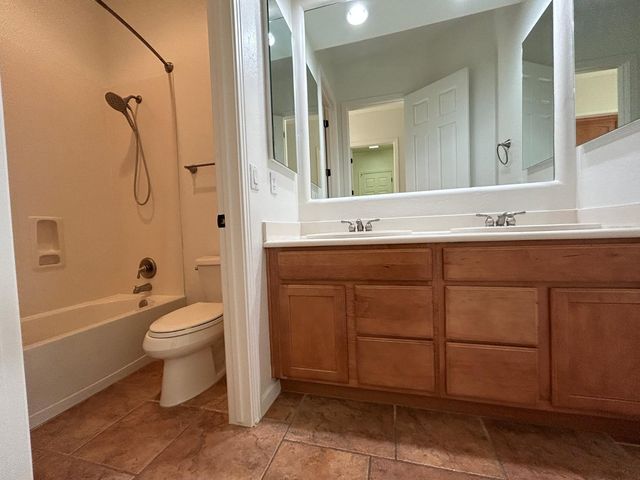 831 W Sycamore Court, Litchfield Park, AZ 85340