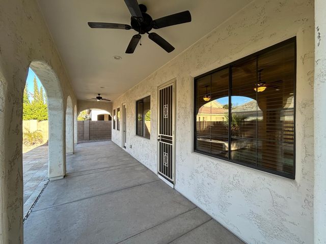 831 W Sycamore Court, Litchfield Park, AZ 85340