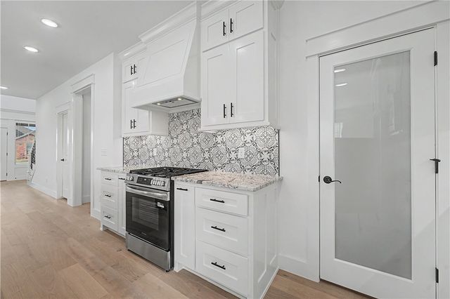 6603 SW Basswood Avenue, Bentonville, AR 72713