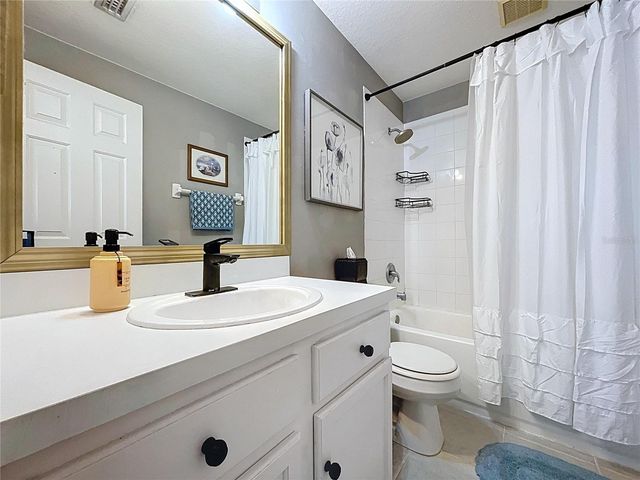 12711 SUNLAND COURT, Tampa, FL 33625