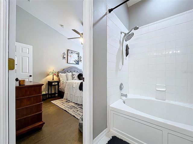 12711 SUNLAND COURT, Tampa, FL 33625