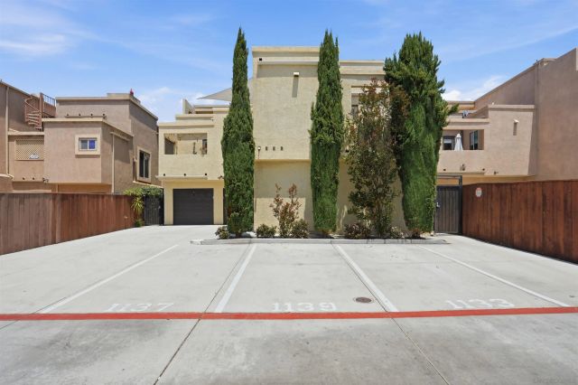 1137 FELSPAR STREET, San Diego, CA 92109