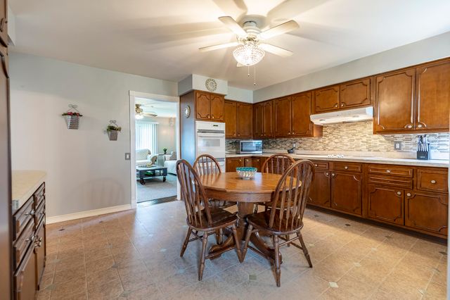 604 213th Street, Dyer, IN 46311