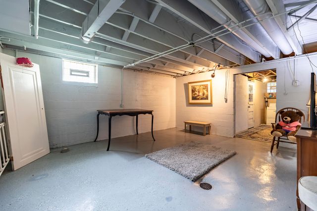 604 213th Street, Dyer, IN 46311