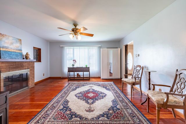 604 213th Street, Dyer, IN 46311