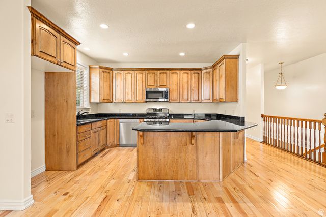 664 S SILVER LEAF DR, Mapleton, UT 84664