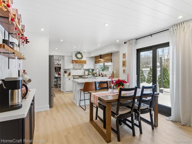 11829 N CANTON CENTER Road, Plymouth, MI 48170