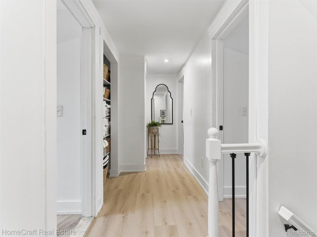 11829 N CANTON CENTER Road, Plymouth, MI 48170