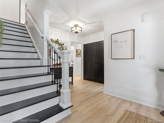 11829 N CANTON CENTER Road, Plymouth, MI 48170