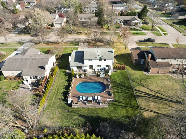 11829 N CANTON CENTER Road, Plymouth, MI 48170