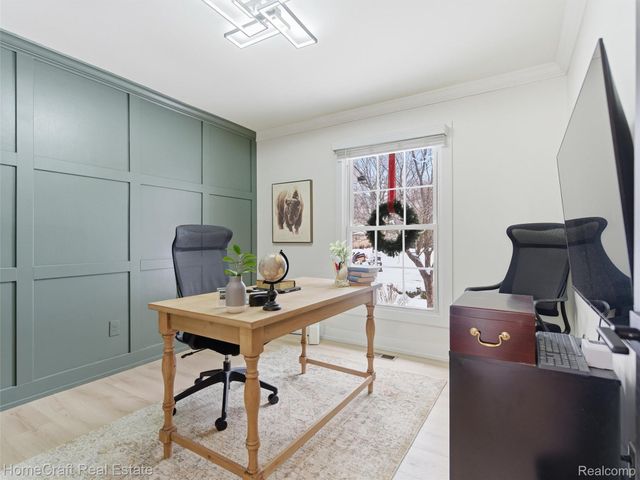 11829 N CANTON CENTER Road, Plymouth, MI 48170